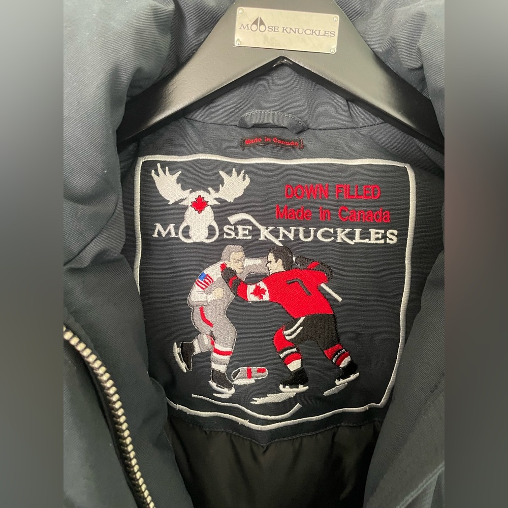 Women’s Moose Knuckle Down Parka Jacket Size Small Navy - Picture 8 of 15
